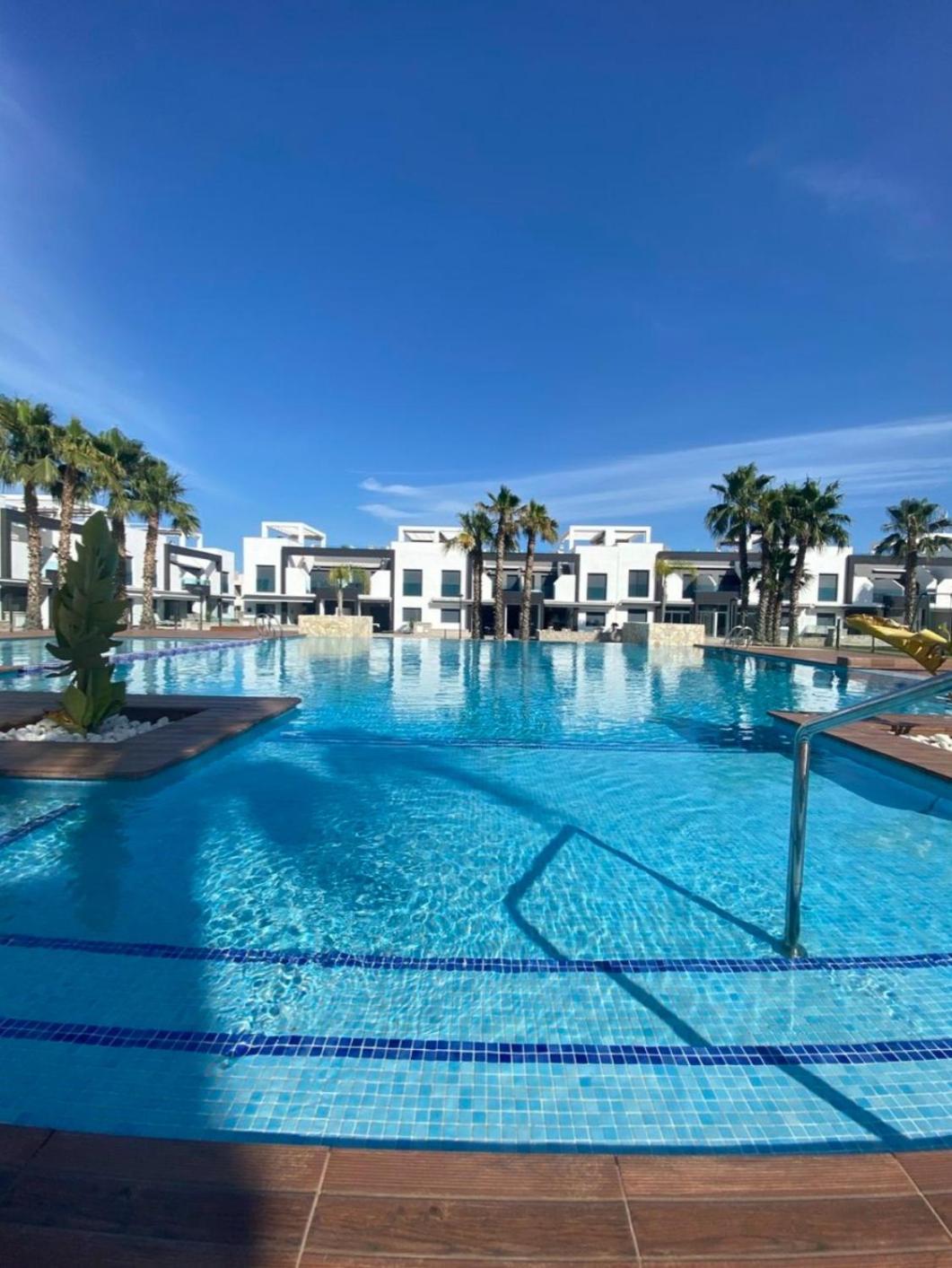 La Zenia Oasis *
